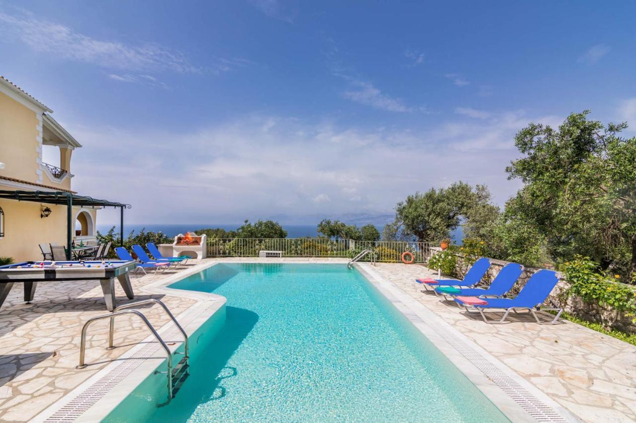 Villa Vingla By Villa Plus Кассиопи Экстерьер фото